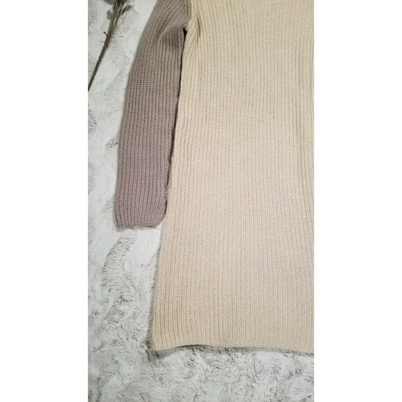 ✨️CL BCBG MAXAZRIA Cream Beige Taupe Long Sleeve Knit Sweater Dress Size XXS - Picture 2 of 10